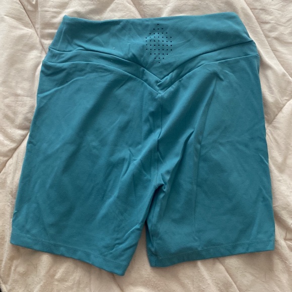 Whitney Simmons x gymshark shorts - Picture 3 of 4